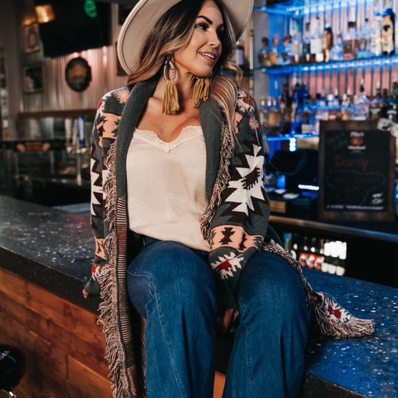 New Aztec Print Fringed Cardigan Long Sweater - Picture 3 of 13
